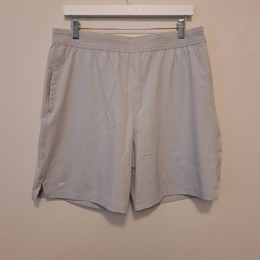 Fabletics Mens The Fundamental Short Light Grey Lined Athletic Gym Shorts Large